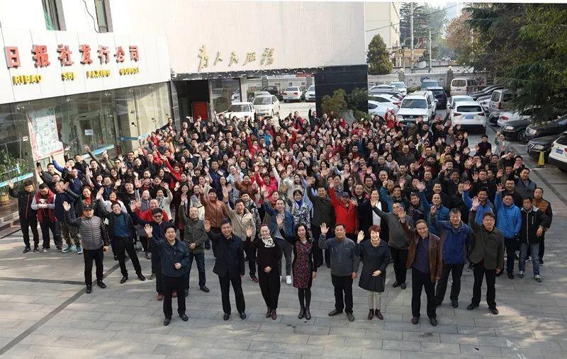 机智问答网页-精彩答疑尽在学校的学生寝室应该具备哪些消防措施?